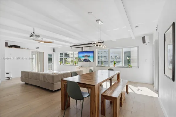 $7,500 | 325 Ocean Drive, Unit 502, Miami Beach, FL 33139