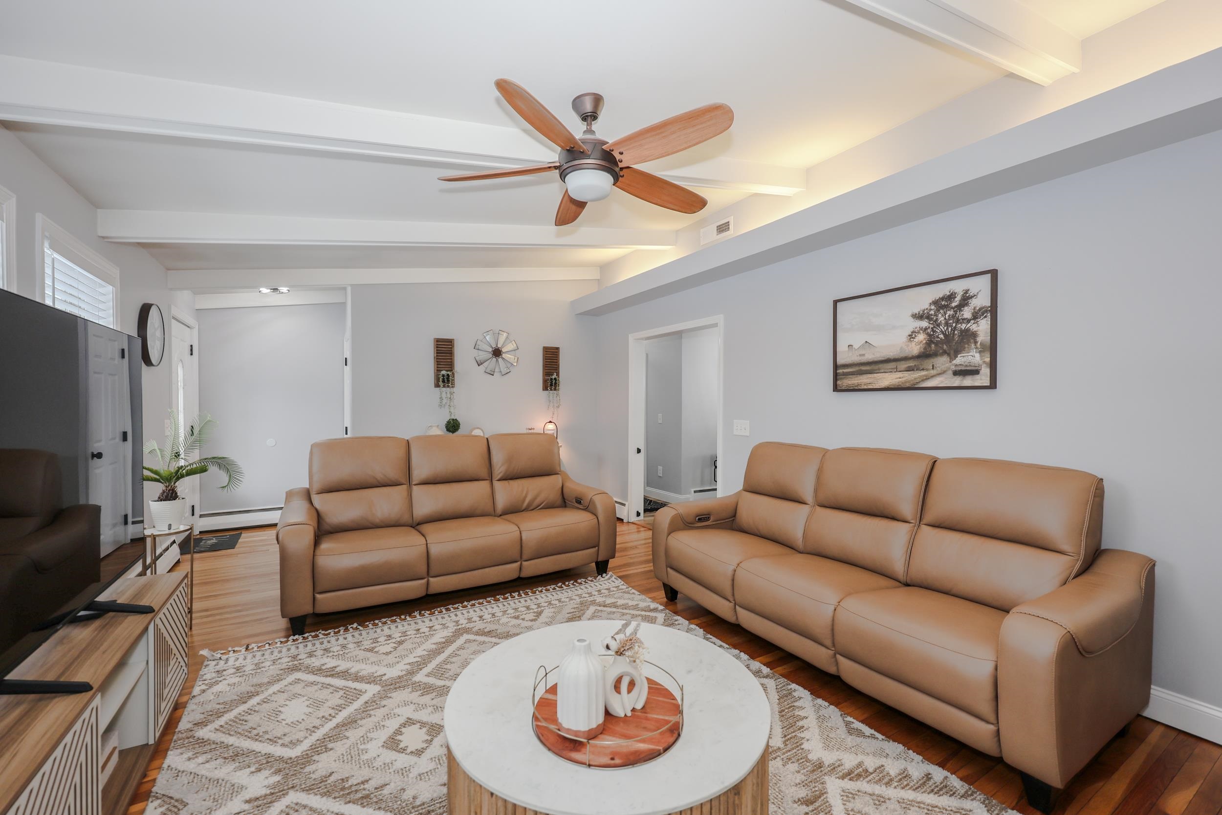 2052 Lake Shore Road Manchester, NH 03109 - Photo 12 of 43