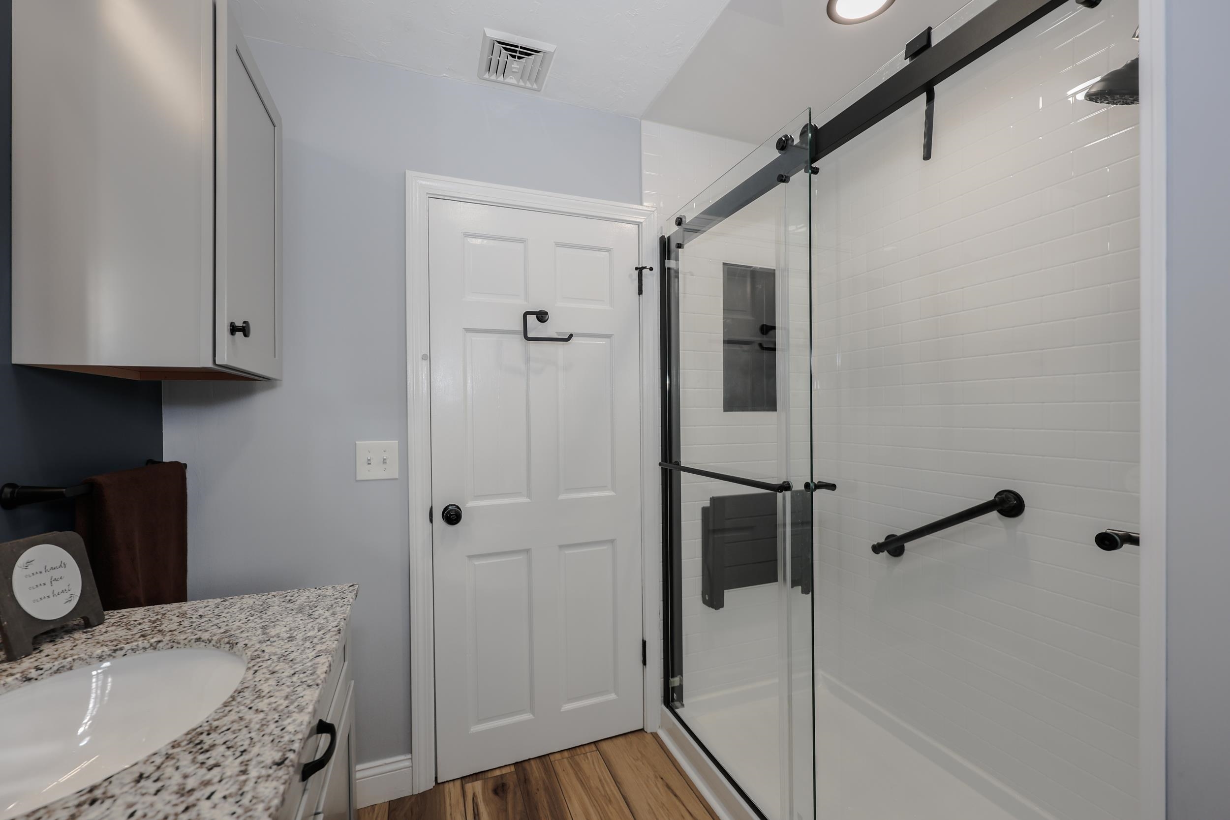 2052 Lake Shore Road Manchester, NH 03109 - Photo 21 of 43