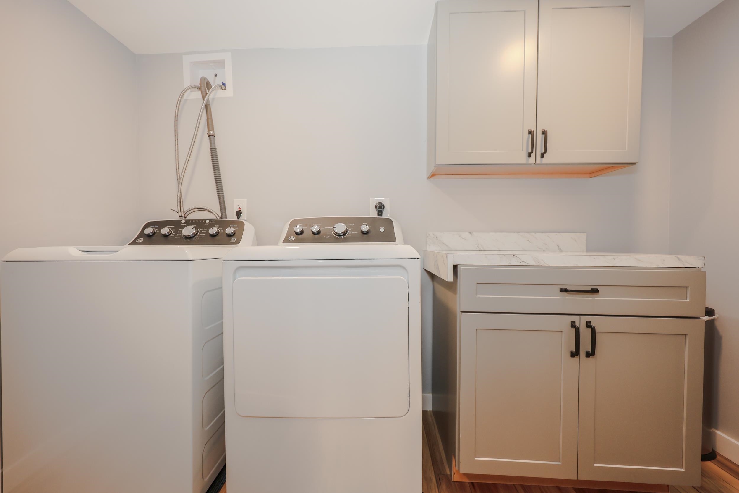 2052 Lake Shore Road Manchester, NH 03109 - Photo 28 of 43