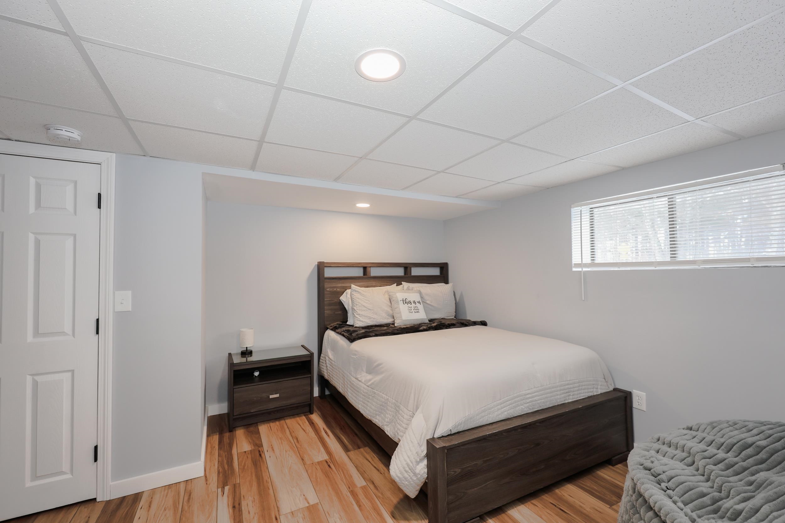 2052 Lake Shore Road Manchester, NH 03109 - Photo 33 of 43