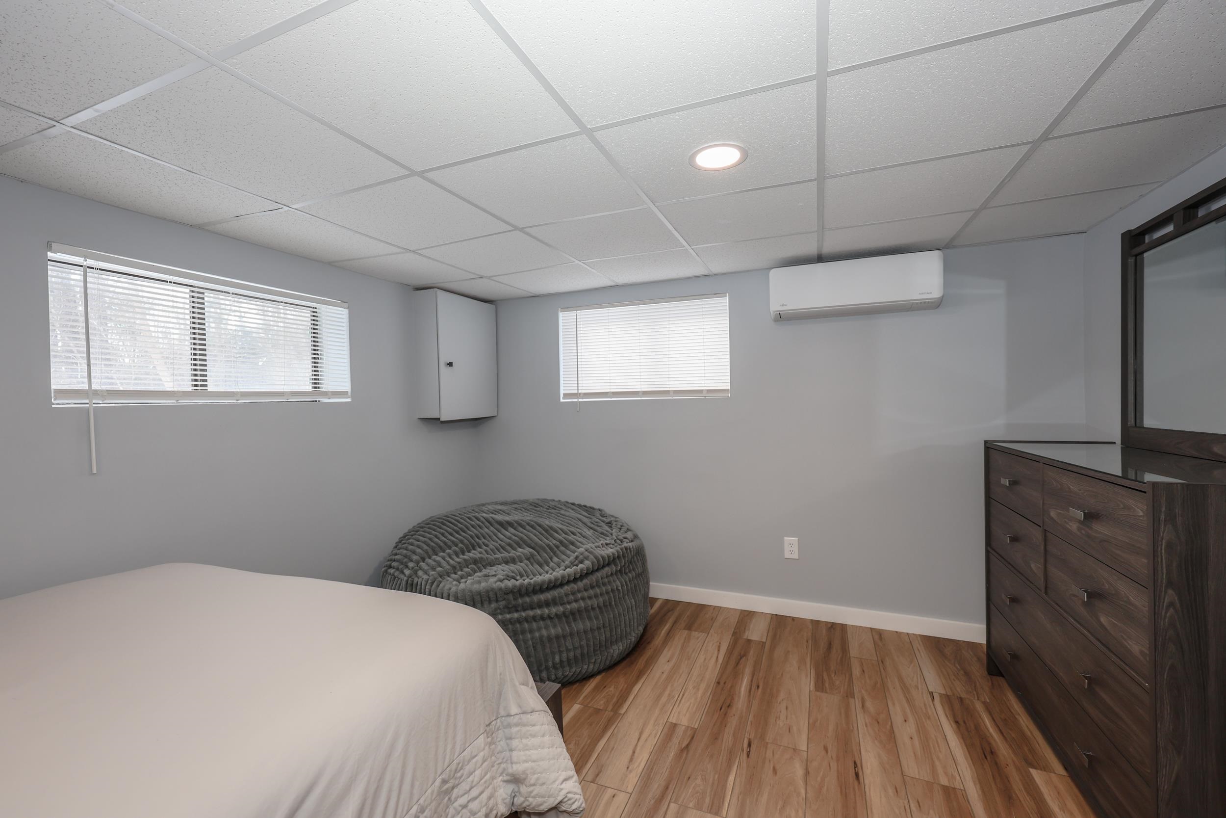 2052 Lake Shore Road Manchester, NH 03109 - Photo 34 of 43