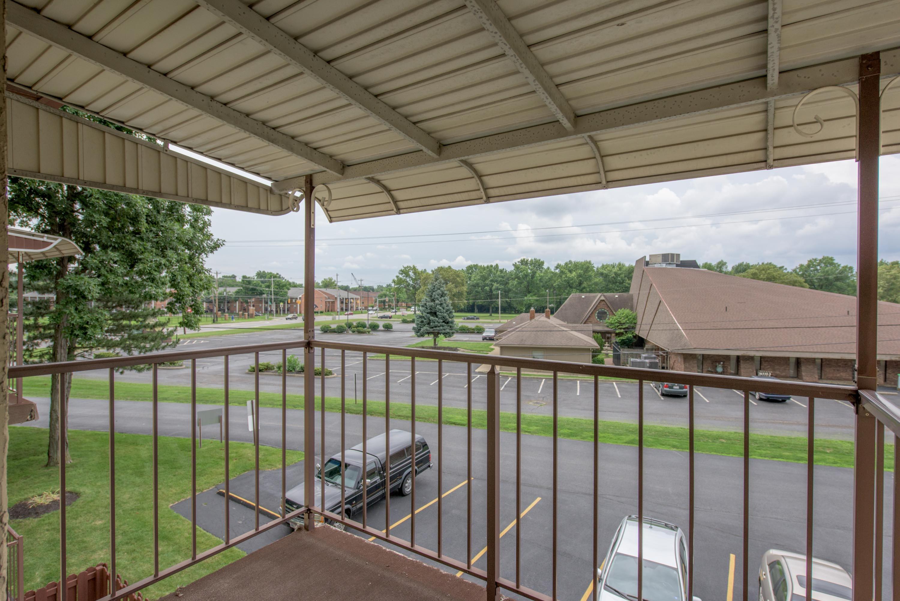 4115 Karl Road, Unit 301 Columbus, OH 43224 - Photo 11 of 25 Gallery Image 11