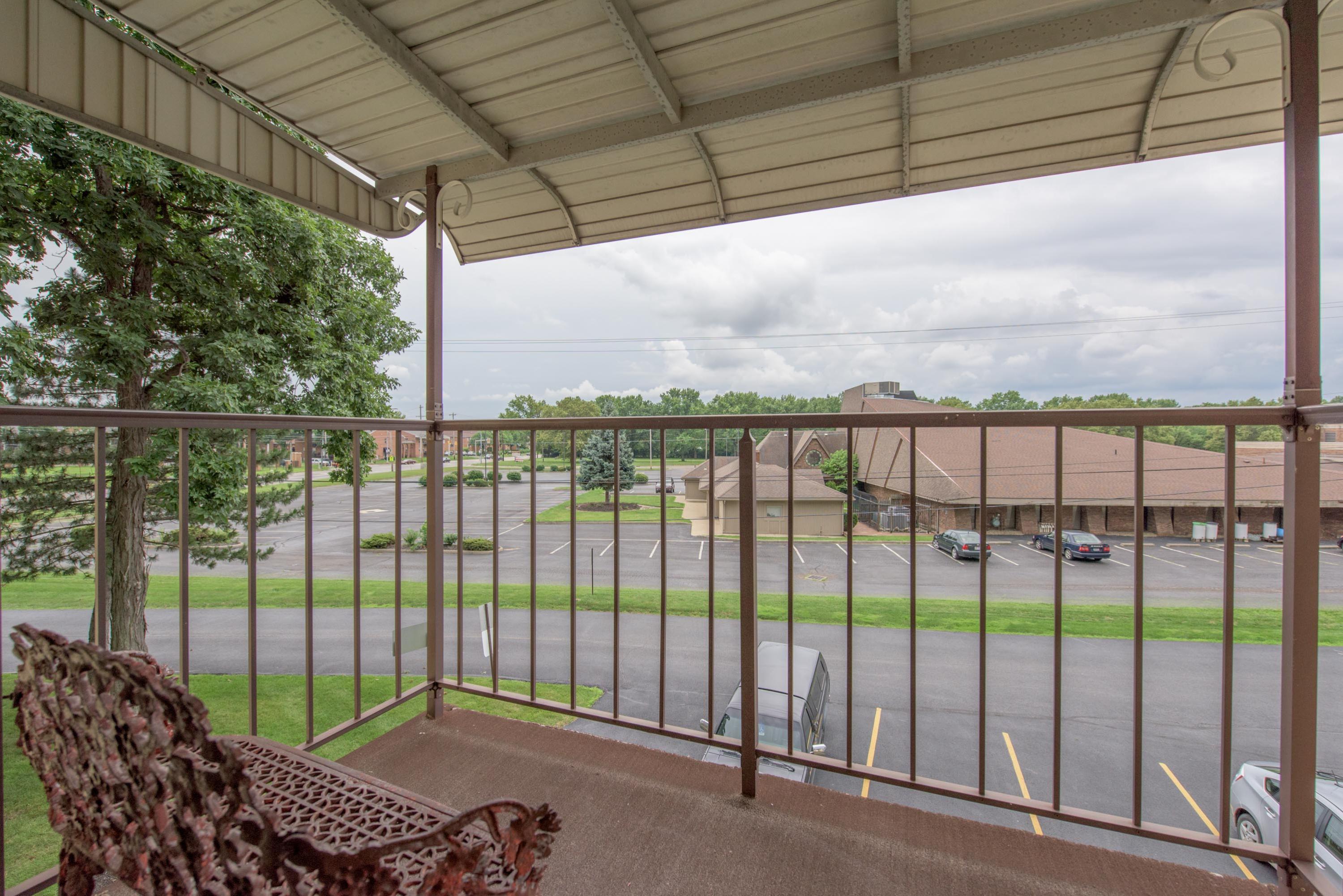 4115 Karl Road, Unit 301 Columbus, OH 43224 - Photo 15 of 25 Gallery Image 15