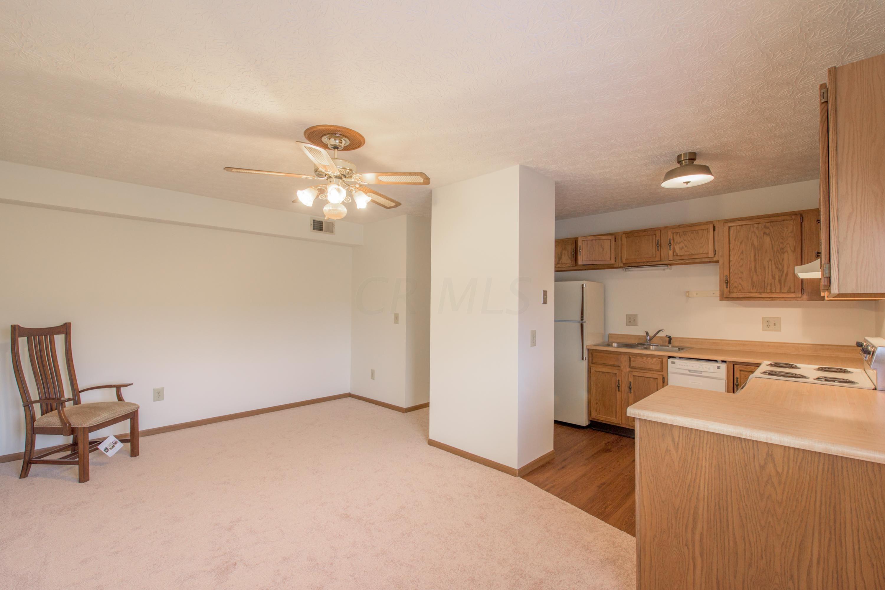 4115 Karl Road, Unit 301 Columbus, OH 43224 - Photo 7 of 25 Gallery Image 7