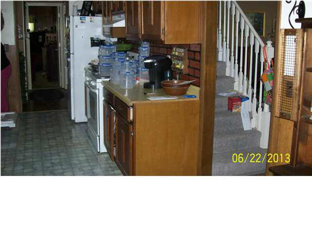 6145 Overpass Road Mount Vernon, IN 47620 - Photo 11 of 28 Gallery Image 11