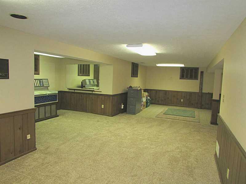 3015 Linmuth Drive West Springfield, OH 45503 - Photo 21 of 25