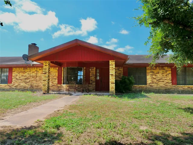 $849,999 | 4410 Farm To Market 1115 Flatonia Tx 78959, Waelder, TX 78959