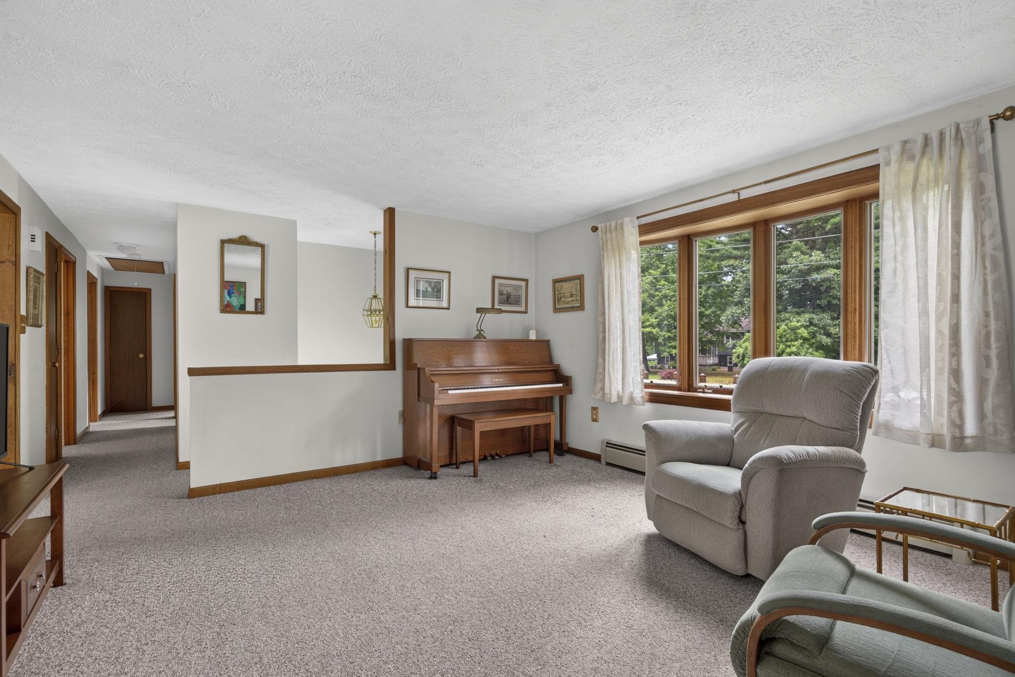 8 Rocky Hill Road Litchfield, NH 03052 - Photo 10 of 48