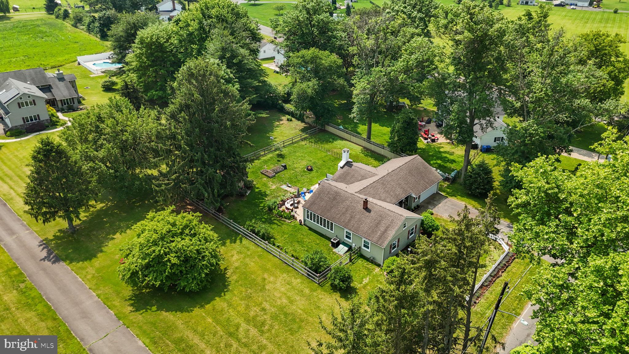 410 Island Road Columbus, NJ 08022 - Photo 43 of 43 an aerial view of a house with a yard and garden