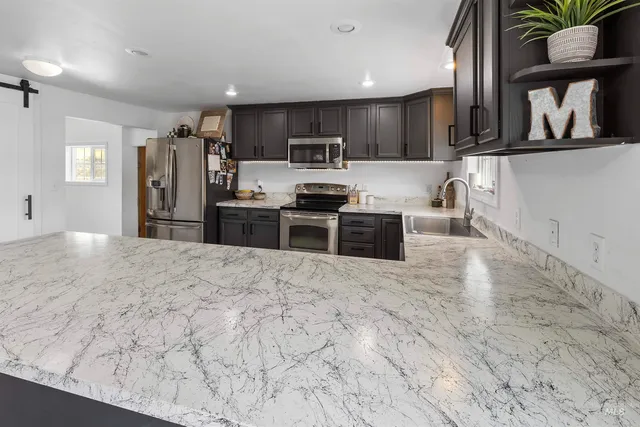 $359,900 | 105 Meador Street, Asotin, WA 99402