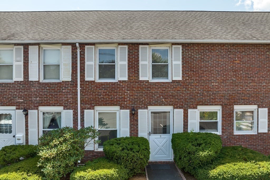 3 River Street, Unit 3 Exeter, NH 03833 - Photo 3 of 37 Gallery Image 3