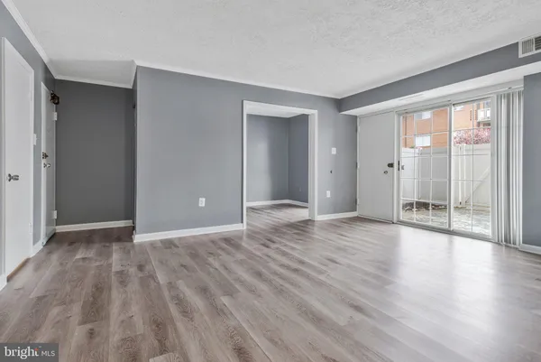 $269,000 | 5613 Franconia Road, Unit 103, Alexandria, VA 22310