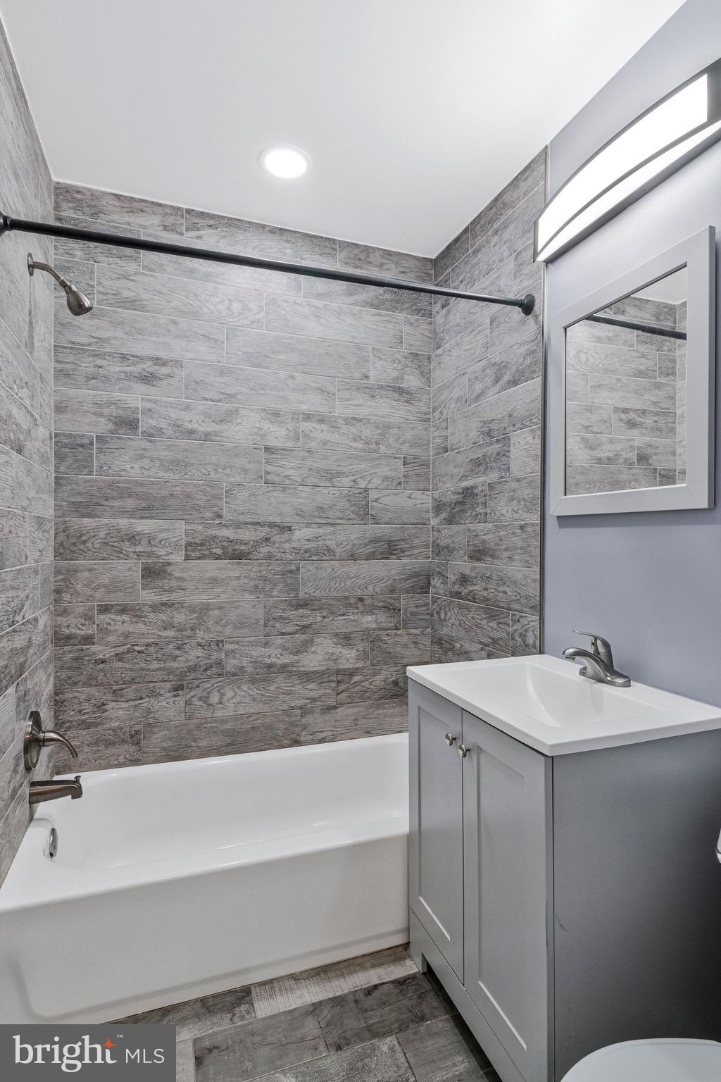 5613 Franconia Road, Unit 103 Alexandria, VA 22310 - Photo 16 of 30