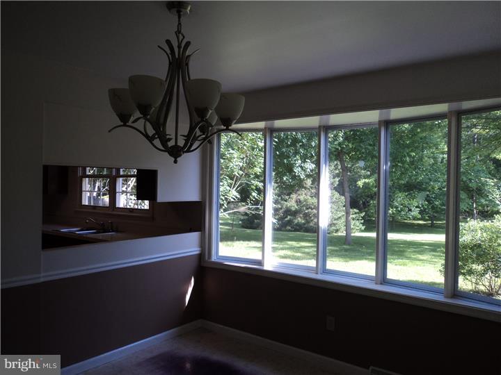 655 Nancy Road Yardley, PA 19067 - Photo 5 of 20 Breakfast Room