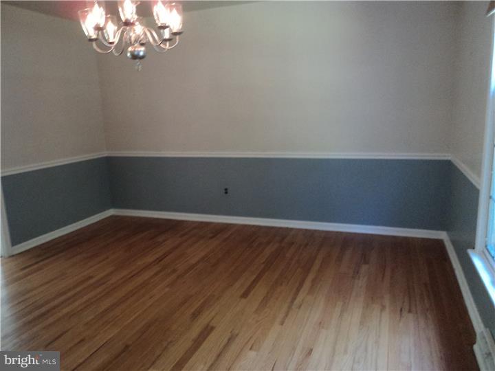 655 Nancy Road Yardley, PA 19067 - Photo 7 of 20 Dining Room