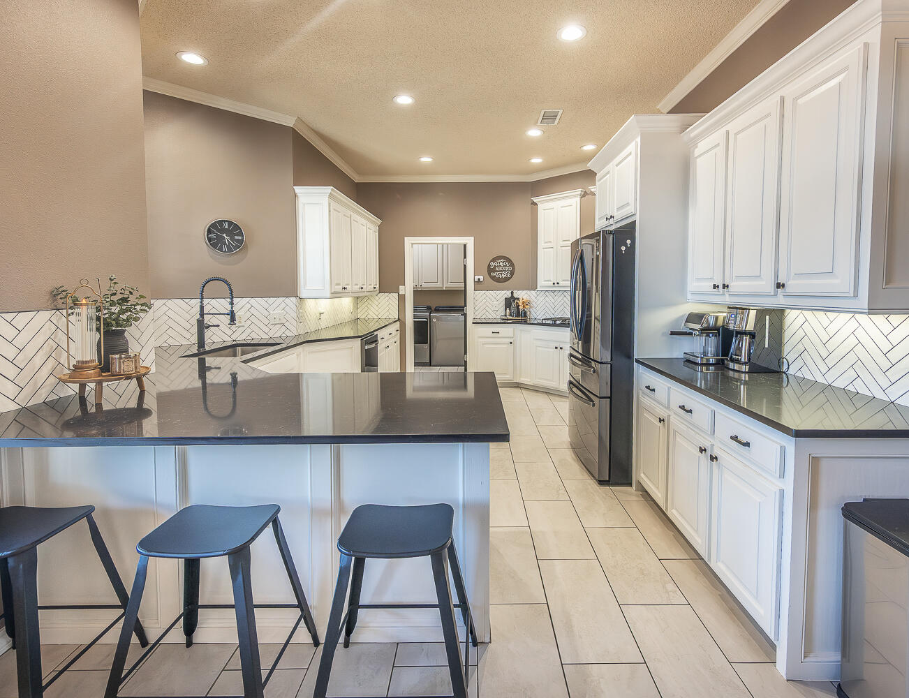 4009 100th Street Lubbock, TX 79423 - Photo 9 of 48 2L9A0397