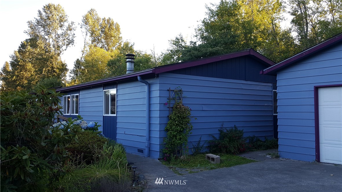 23632 North Lake Circle Bothell, WA 98021 - Photo 2 of 25