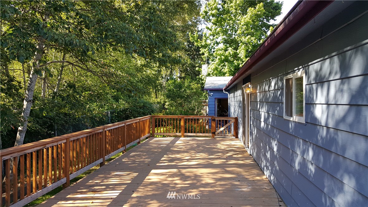 23632 North Lake Circle Bothell, WA 98021 - Photo 6 of 25