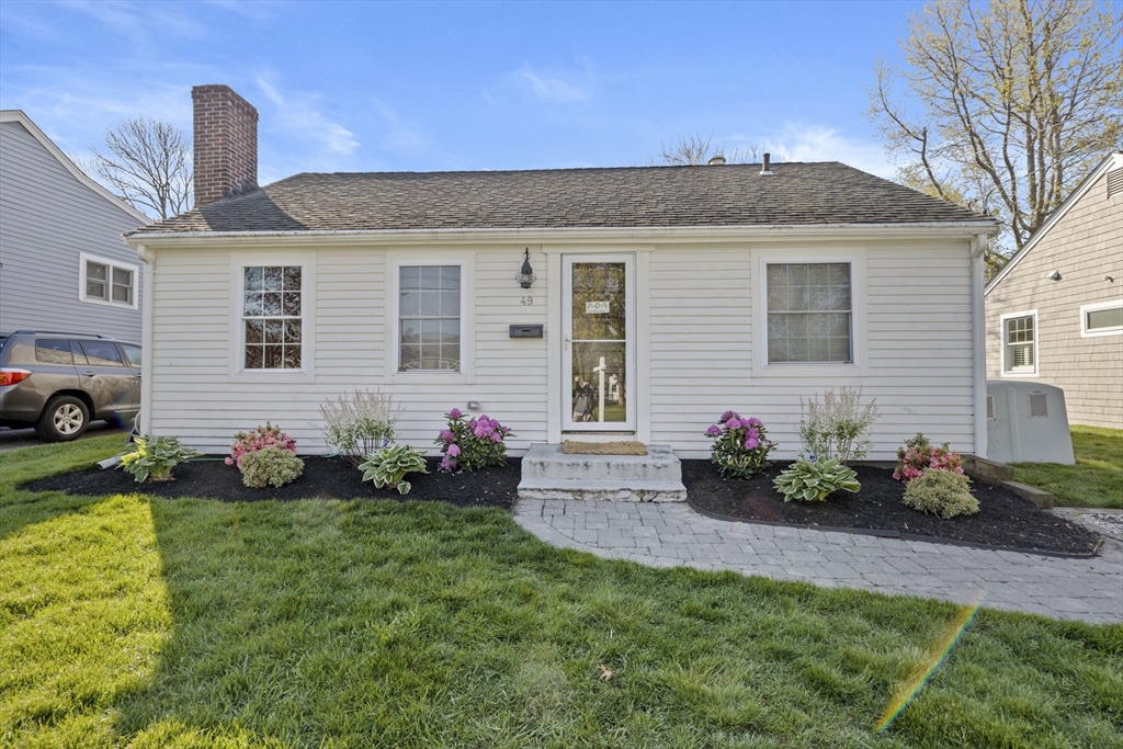 49 Hawley Road Scituate, MA 02066 - Photo 1 of 32 Gallery Image 1