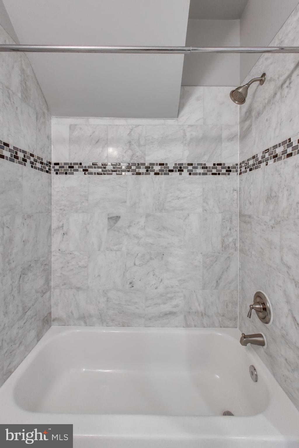 1220 19th Street Northeast, Unit 2A Washington, DC 20002 - Photo 6 of 32
