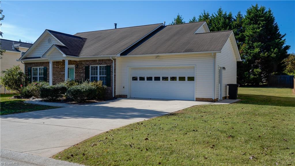 508 Barnsdale Ridge Road Kernersville, NC 27284 - Photo 2 of 36 Gallery Image 2