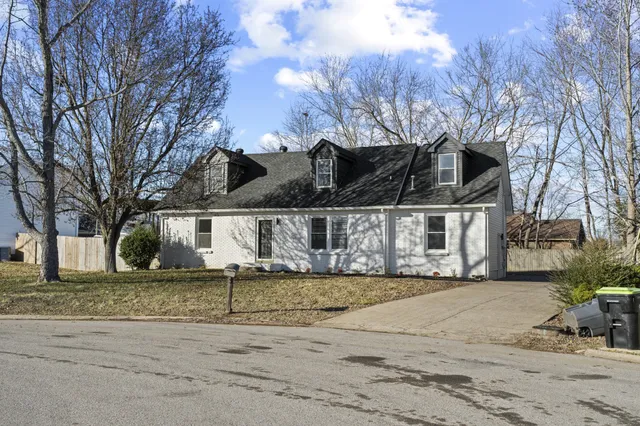 $1,850 | 371 Manorstone Lane, Clarksville, TN 37042