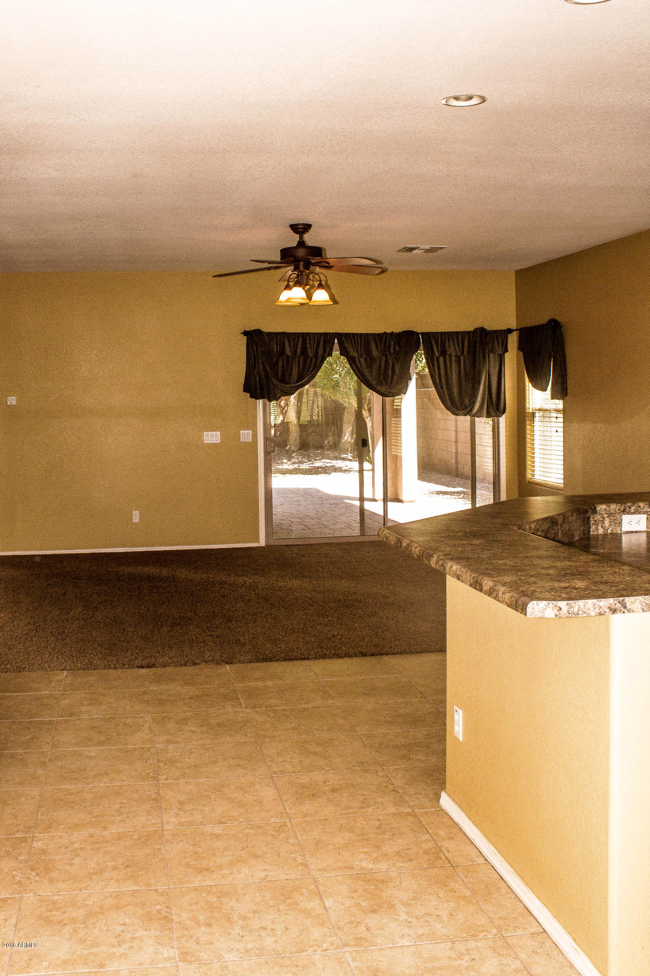 44358 Rhinestone Road Maricopa, AZ 85139 - Photo 8 of 16 44358 W Rhinestone-29