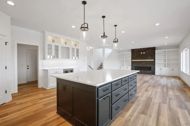 $999,900 | 13937 Ember Court, Apple Valley, MN 55124