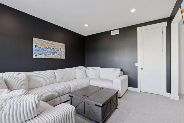 $1,640,000 | 1389 Palmer Drive North, Lake Elmo, MN 55042