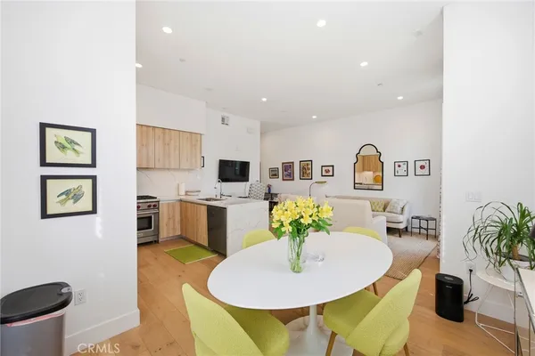 $4,500 | 399 East Del Mar Boulevard, Unit 103, Pasadena, CA 91101