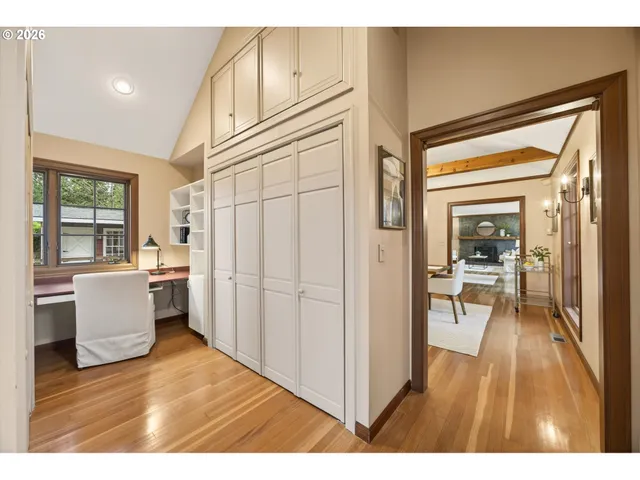 $849,900 | 2164 Summit Drive, Lake Oswego, OR 97034