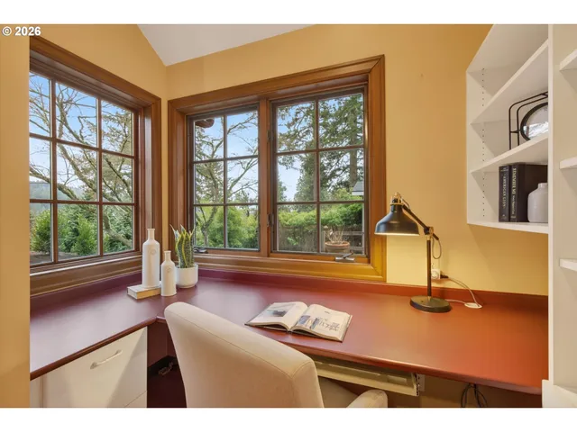 $849,900 | 2164 Summit Drive, Lake Oswego, OR 97034