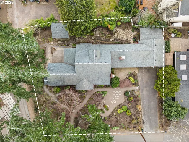 $849,900 | 2164 Summit Drive, Lake Oswego, OR 97034