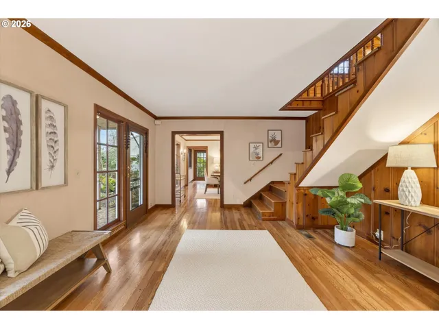 $849,900 | 2164 Summit Drive, Lake Oswego, OR 97034