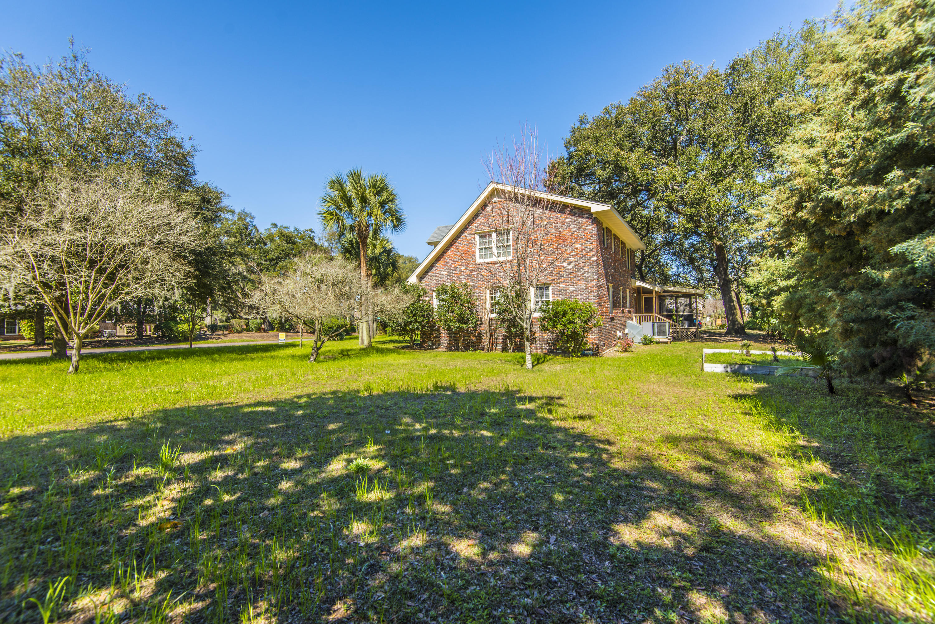 668 Wildwood Road Charleston, SC 29412 - Photo 6 of 21 _DSC8635