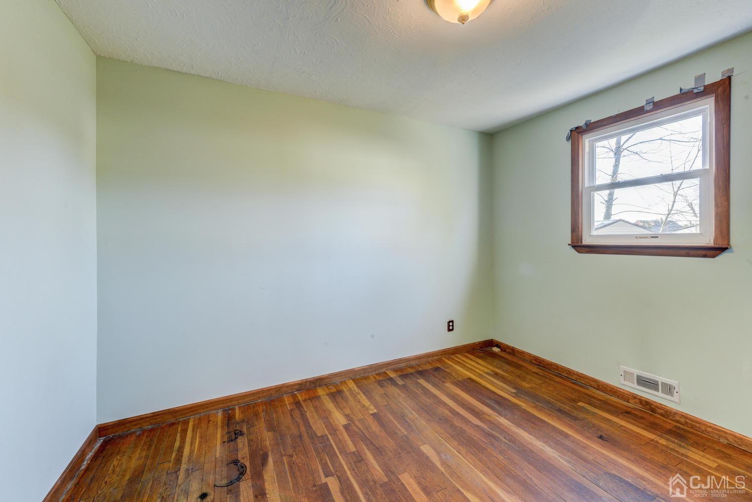 43 Hilliard Road Old Bridge, NJ 08857 - Photo 12 of 22 Gallery Image 12