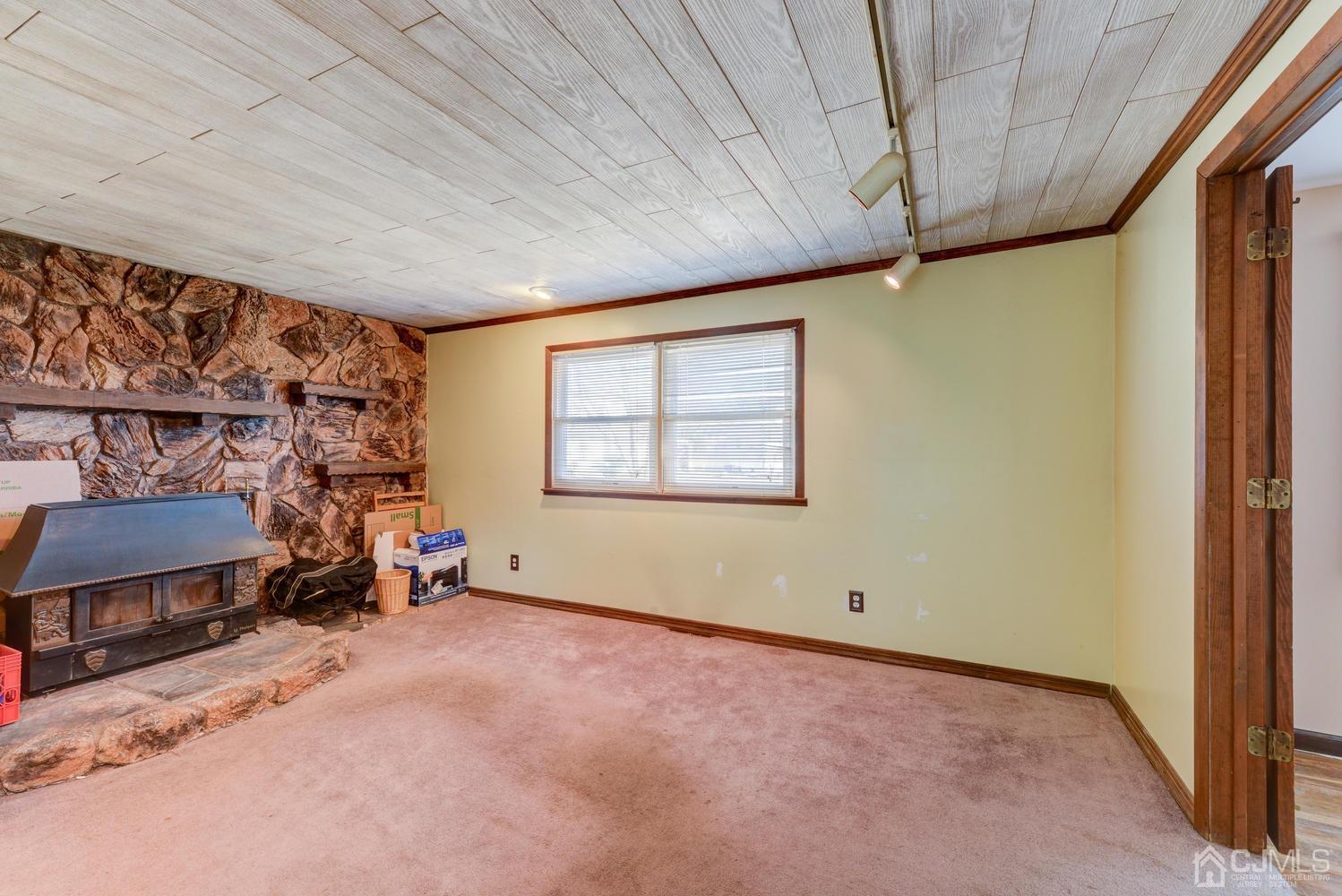 43 Hilliard Road Old Bridge, NJ 08857 - Photo 5 of 22 Gallery Image 5