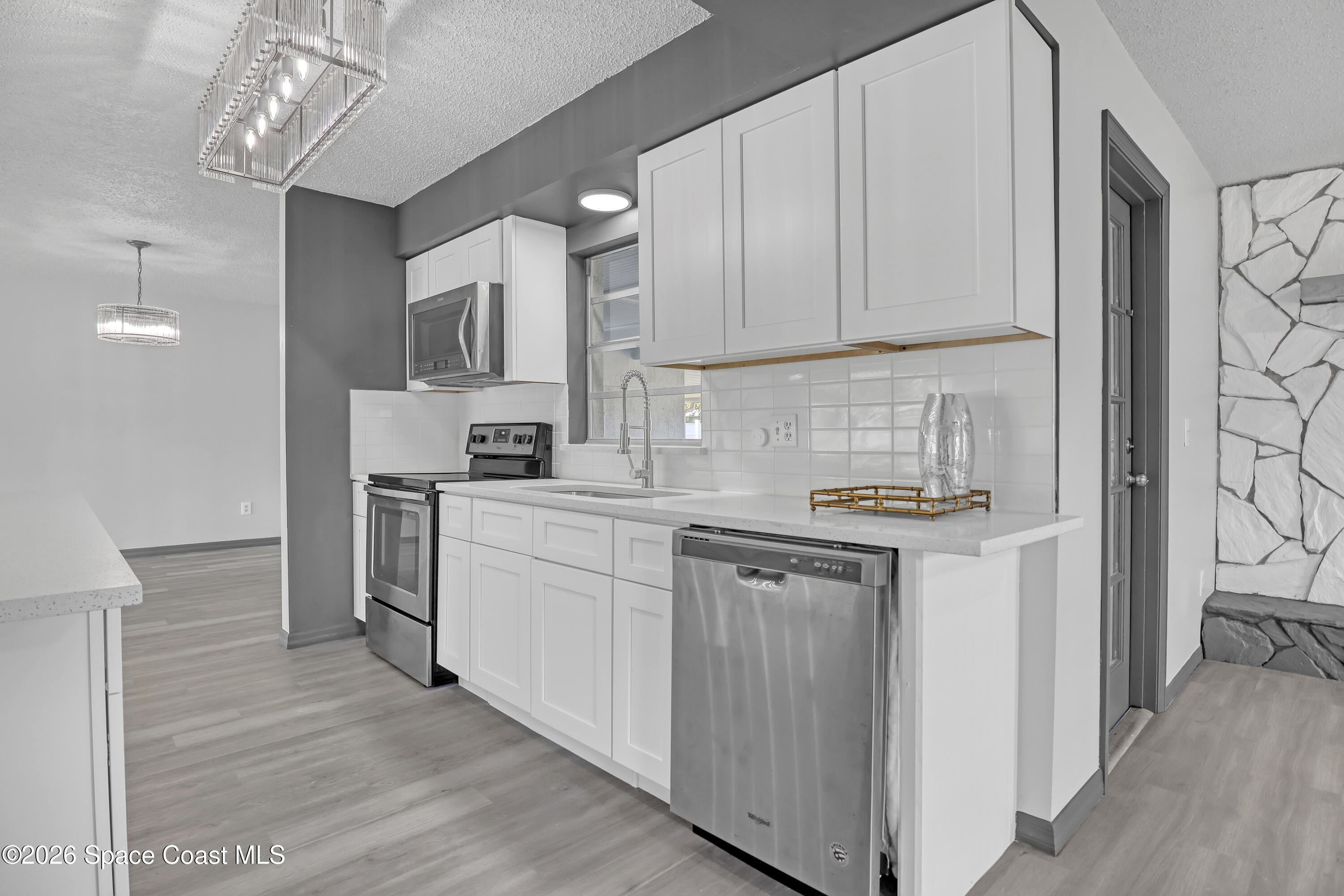 999 Castile Road Southeast Palm Bay, FL 32909 - Photo 17 of 45 999 Castile (19)