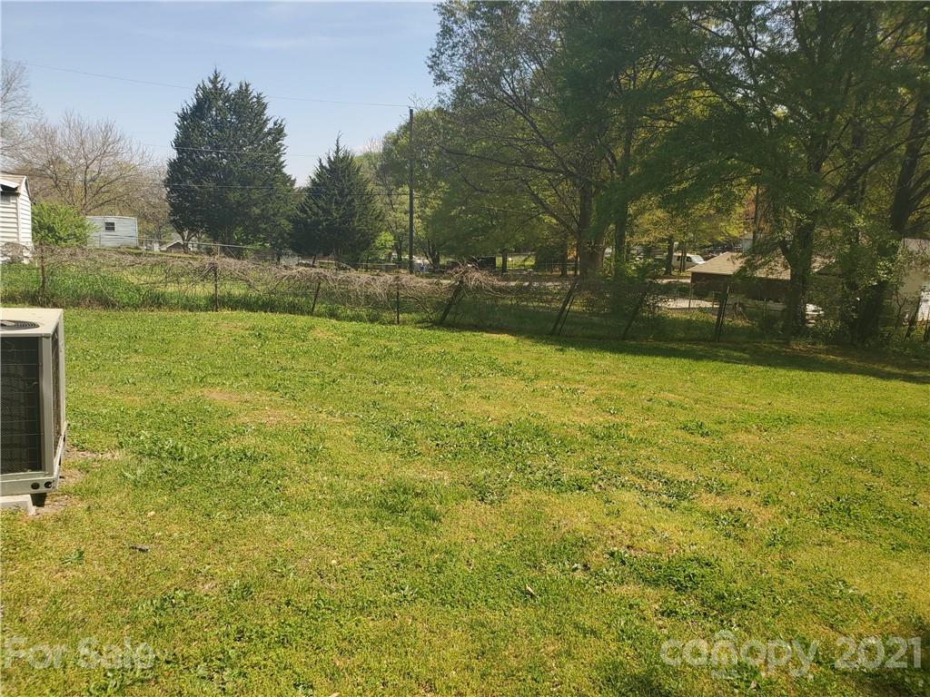 742 Mutual Road, Unit 17 Gastonia, NC 28052 - Photo 5 of 7 Gallery Image 5
