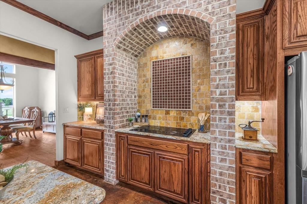 1145 Veal Station Road Springtown, TX 76082 - Photo 15 of 40