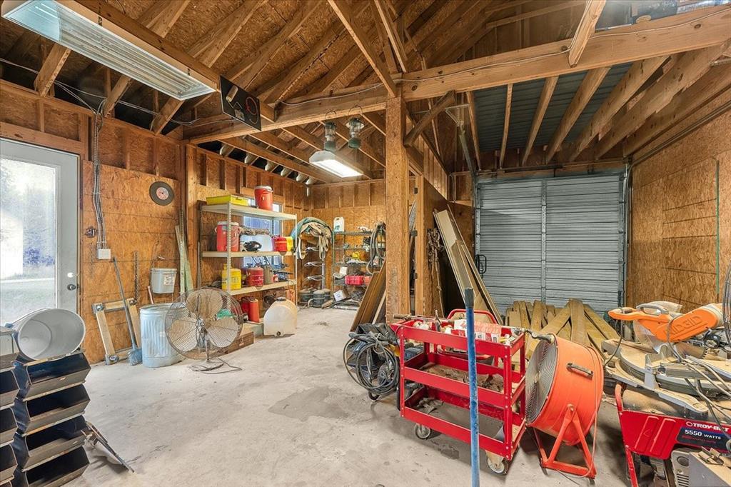 1145 Veal Station Road Springtown, TX 76082 - Photo 37 of 40