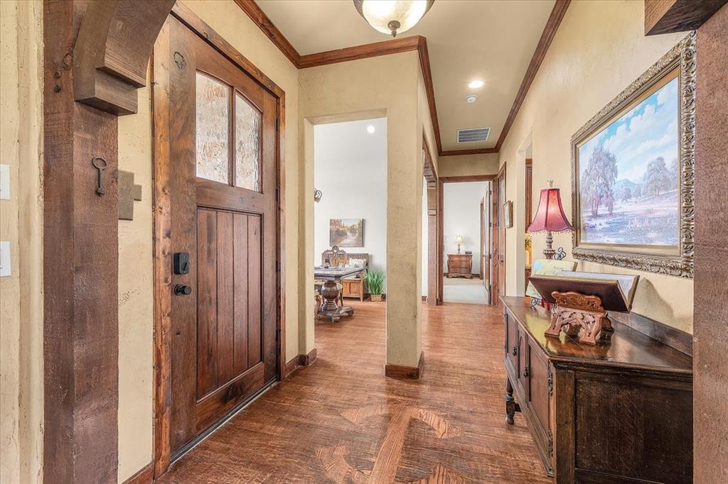 1145 Veal Station Road Springtown, TX 76082 - Photo 5 of 40