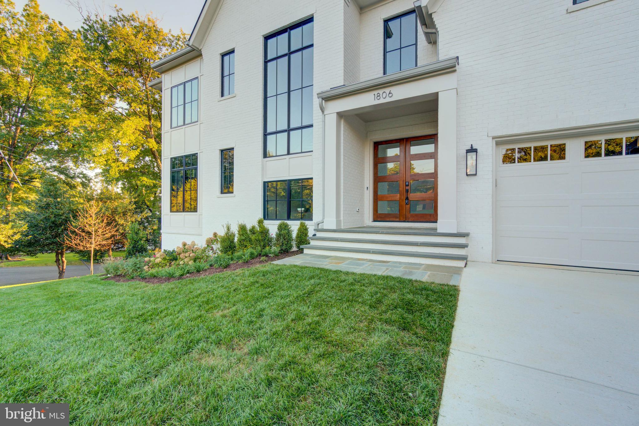 1806 Dumbarton Street McLean, VA 22101 - Photo 2 of 79