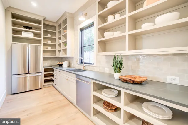 $3,400,000 | 1806 Dumbarton Street, McLean, VA 22101