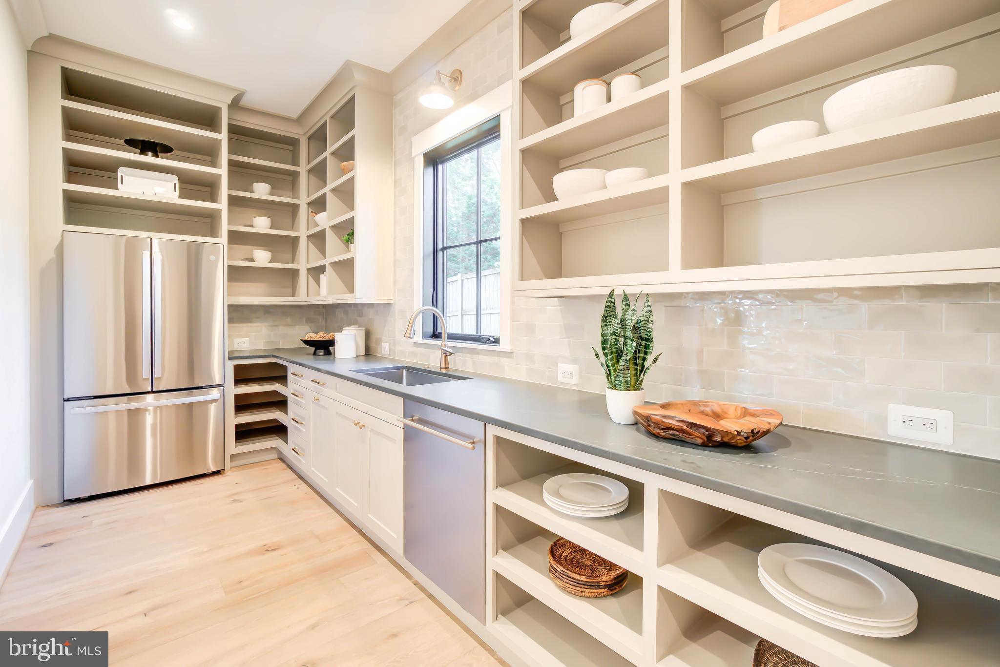 1806 Dumbarton Street McLean, VA 22101 - Photo 28 of 79