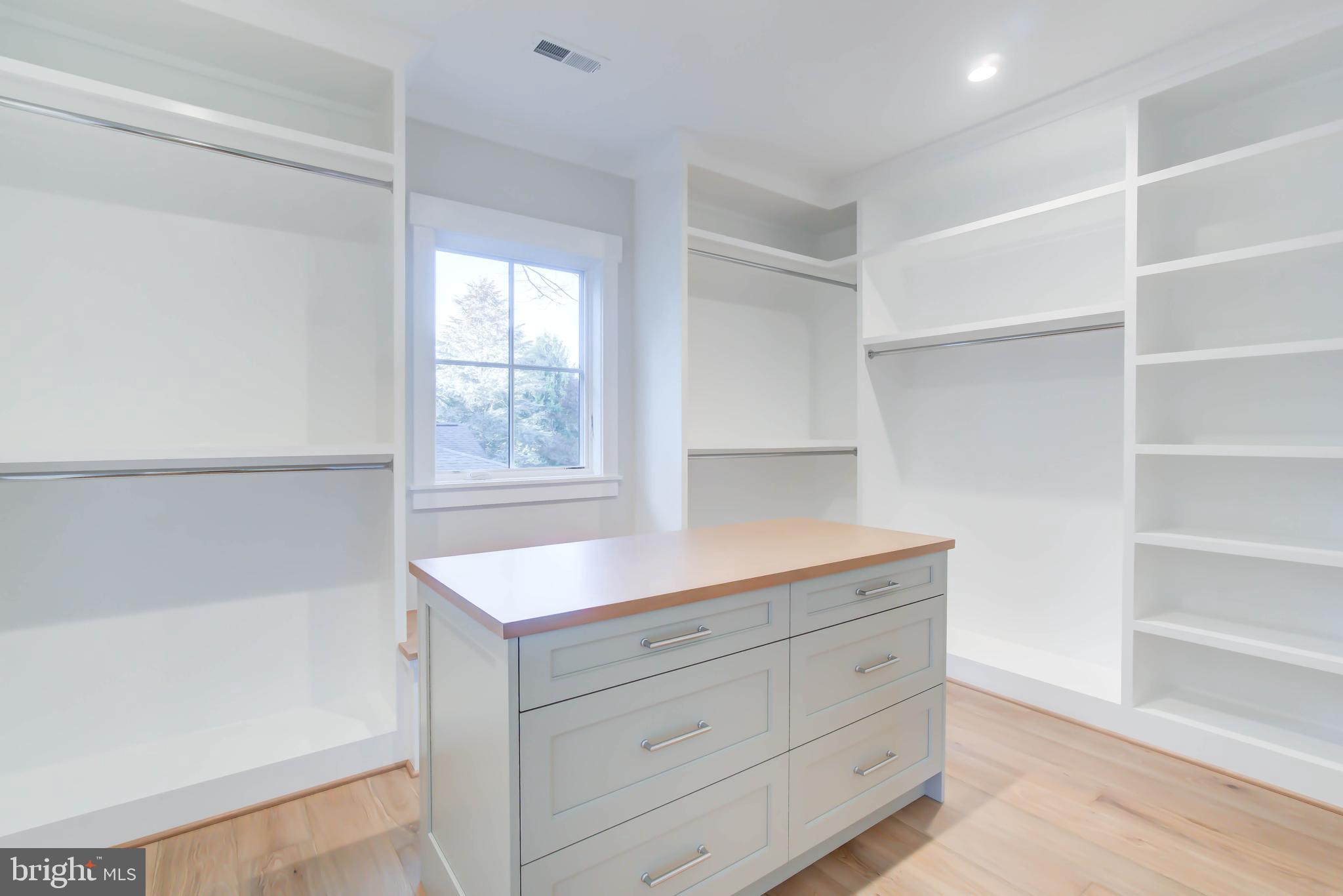 1806 Dumbarton Street McLean, VA 22101 - Photo 47 of 79