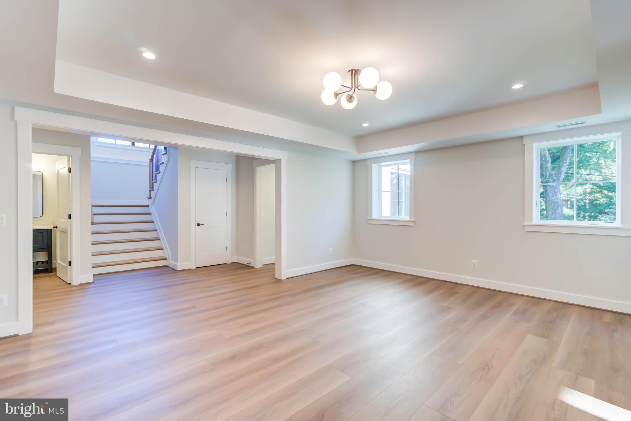 1806 Dumbarton Street McLean, VA 22101 - Photo 60 of 79