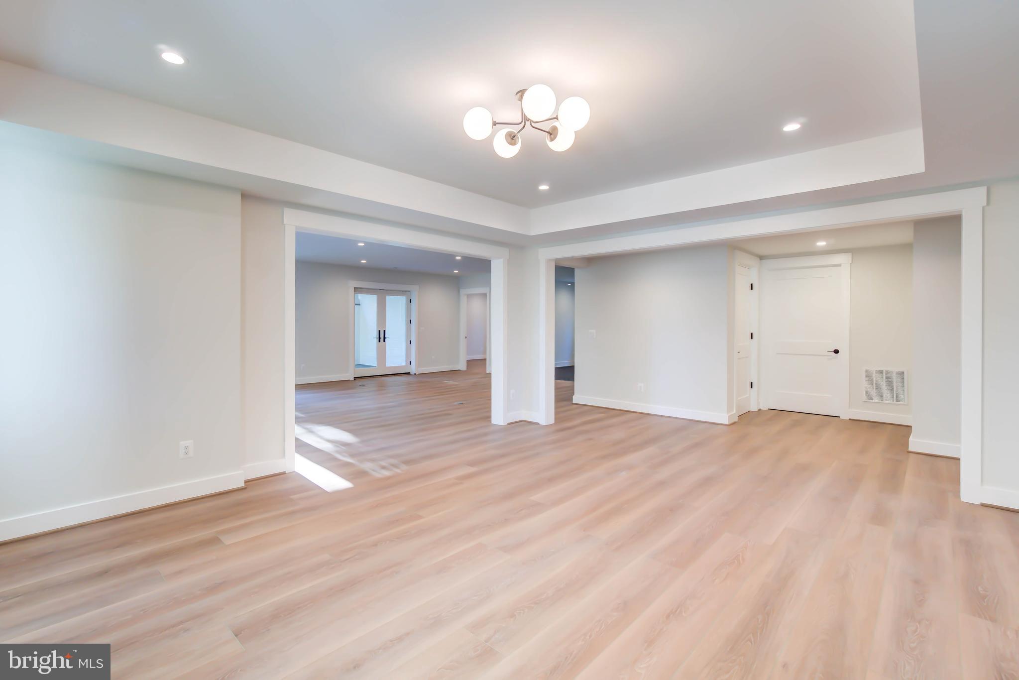 1806 Dumbarton Street McLean, VA 22101 - Photo 63 of 79