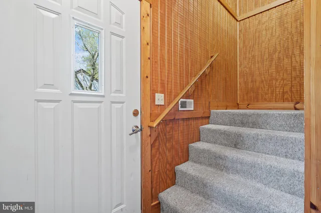 $559,000 | 11947 Lee Highway, Sperryville, VA 22740